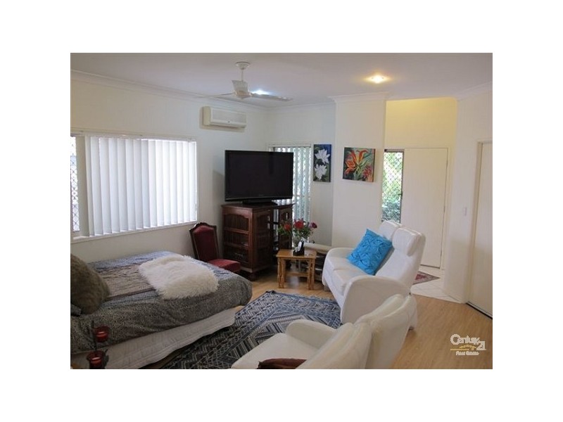 4 Kristen Ct, Redcliffe QLD 4020