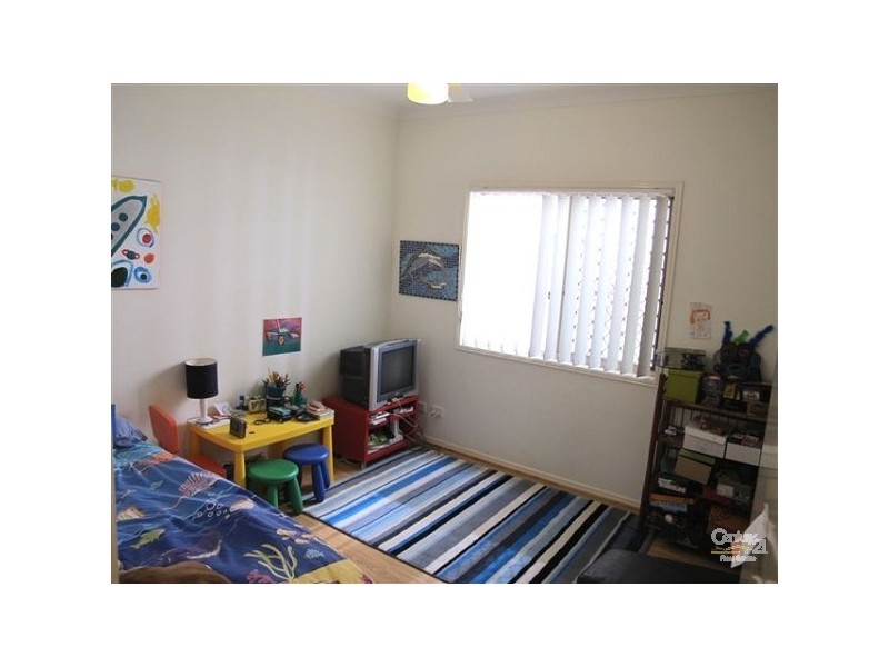 4 Kristen Ct, Redcliffe QLD 4020