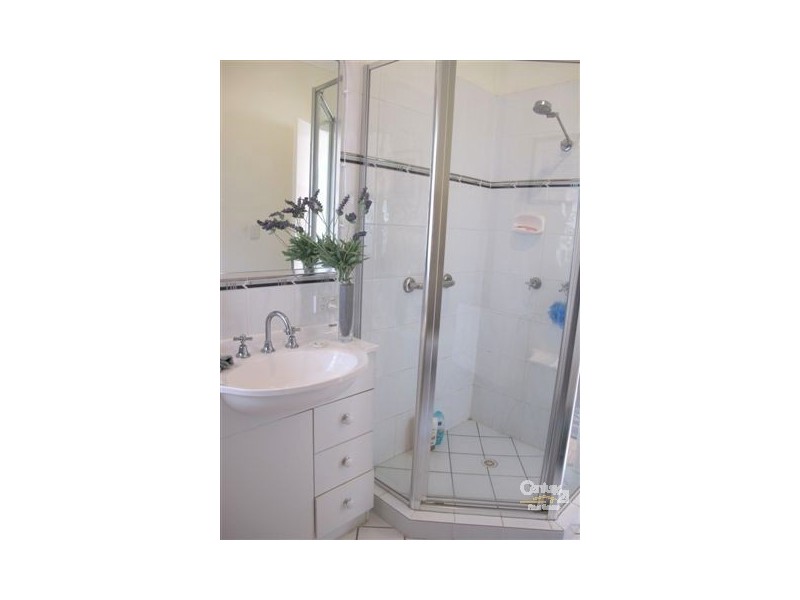 4 Kristen Ct, Redcliffe QLD 4020