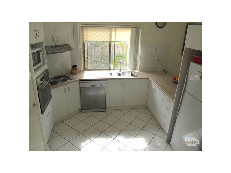4 Kristen Ct, Redcliffe QLD 4020