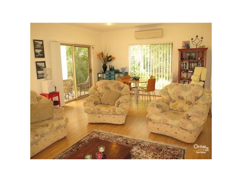 4 Kristen Ct, Redcliffe QLD 4020