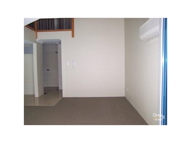 3/8 GEORGINA STREET, Woody Point QLD 4019