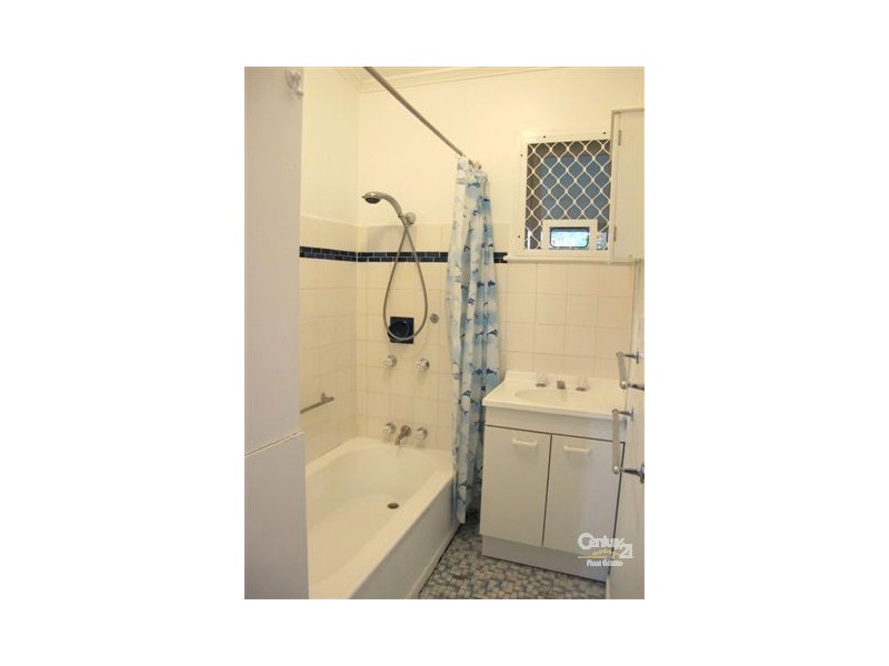 16 Tainton Street, Clontarf QLD 4019
