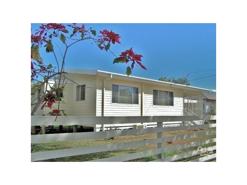 81 Arthur Street, Woody Point QLD 4019