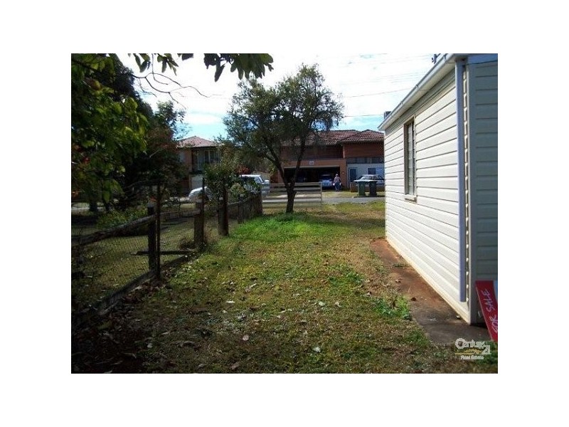 81 Arthur Street, Woody Point QLD 4019
