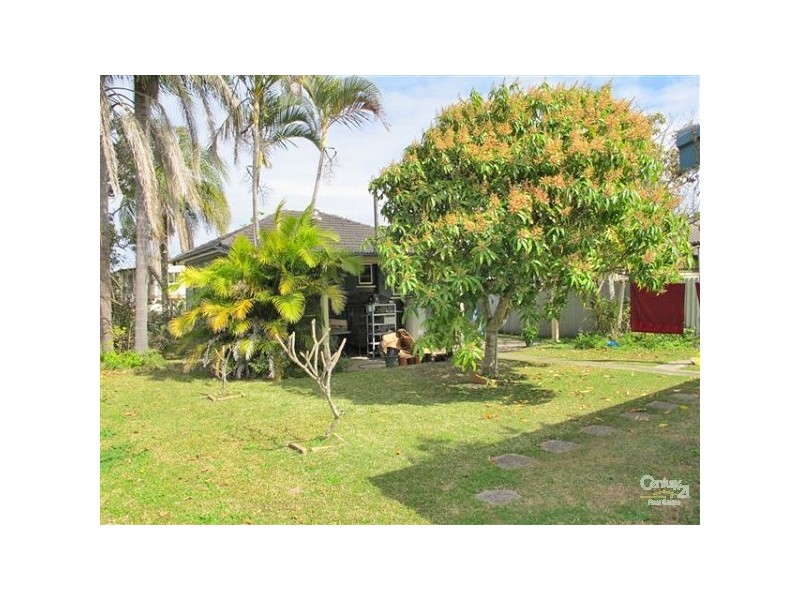 24 Gerald Avenue, Clontarf QLD 4019