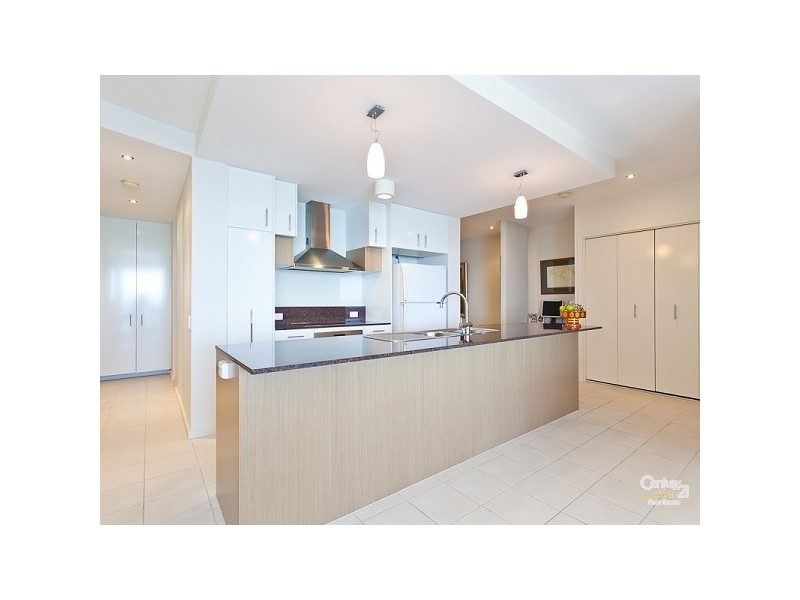 25/142 Prince Edward Parade, Scarborough QLD 4020