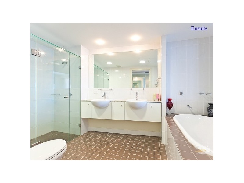 25/142 Prince Edward Parade, Scarborough QLD 4020