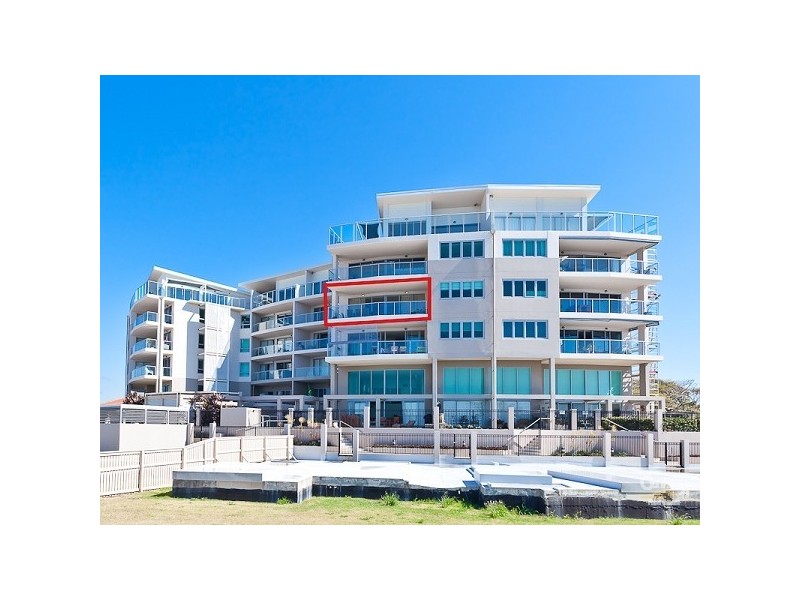 25/142 Prince Edward Parade, Scarborough QLD 4020