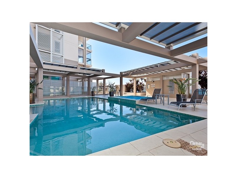 25/142 Prince Edward Parade, Scarborough QLD 4020