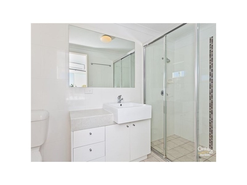 8/8 Bunton Street, Scarborough QLD 4020