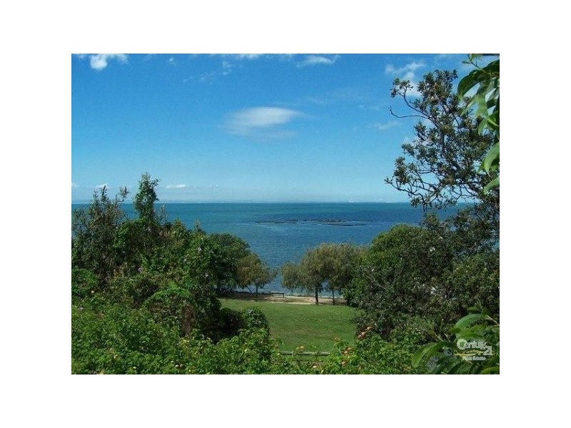 6 Caroline Street, Woody Point QLD 4019