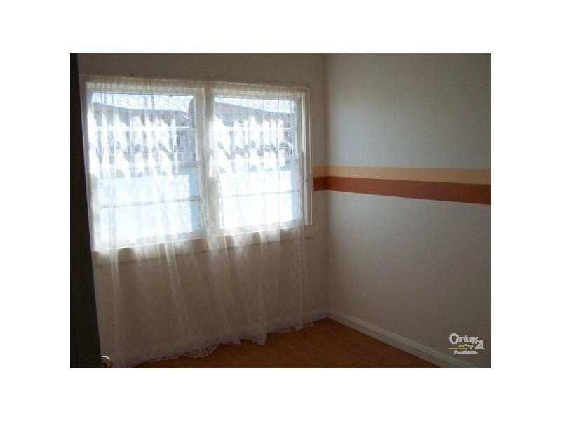 6 Caroline Street, Woody Point QLD 4019