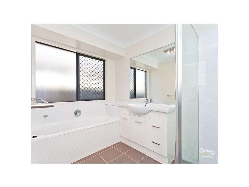 28A Whitlock Drive, Rothwell QLD 4022