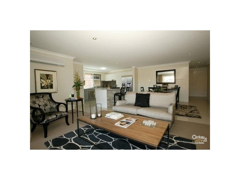 2/8-10 Georgina Street, Woody Point QLD 4019