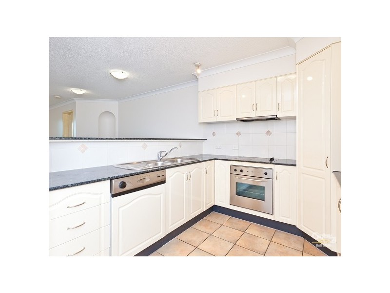 5/94 Prince Edward Parade, Redcliffe QLD 4020