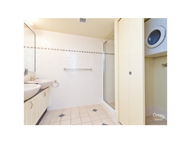 5/94 Prince Edward Parade, Redcliffe QLD 4020