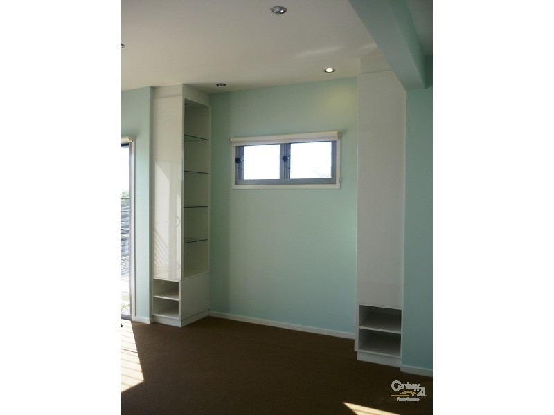 7 Pearl Street, Scarborough QLD 4020