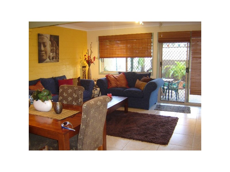 20/81 Olsen Ave, Labrador QLD 4215