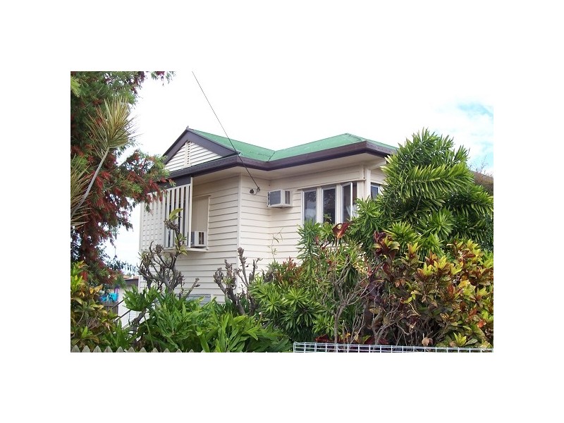 67 Leichhardt Street, Bowen QLD 4805