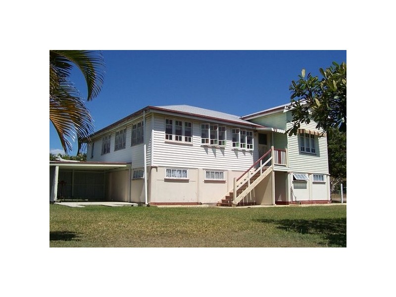 31 Sinclair Street, Bowen QLD 4805