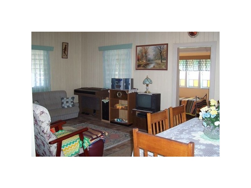 31 Sinclair Street, Bowen QLD 4805