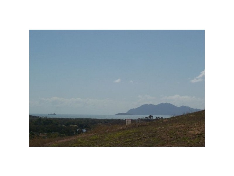 7 Pilcher Place, Bowen QLD 4805