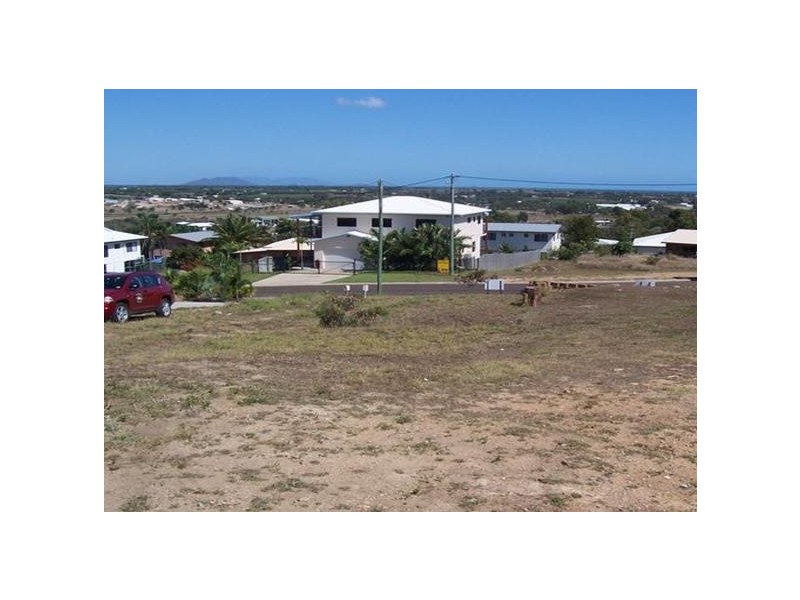 7 Pilcher Place, Bowen QLD 4805