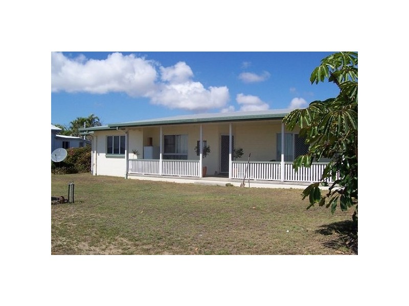 63 Esplanade, QUEENS BEACH, Bowen QLD 4805