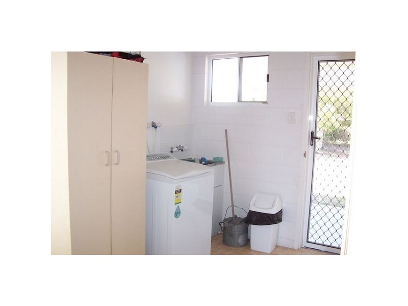 63 Esplanade, QUEENS BEACH, Bowen QLD 4805