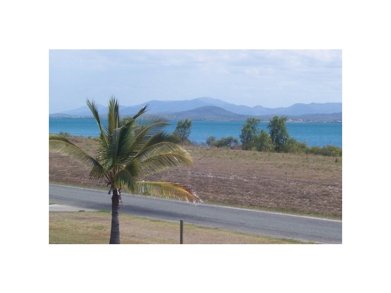 36 Wentworth Street, Bowen QLD 4805