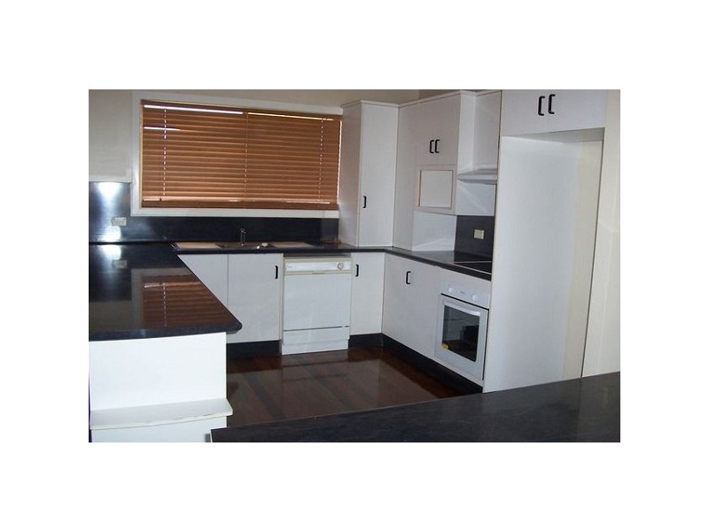 36 Wentworth Street, Bowen QLD 4805