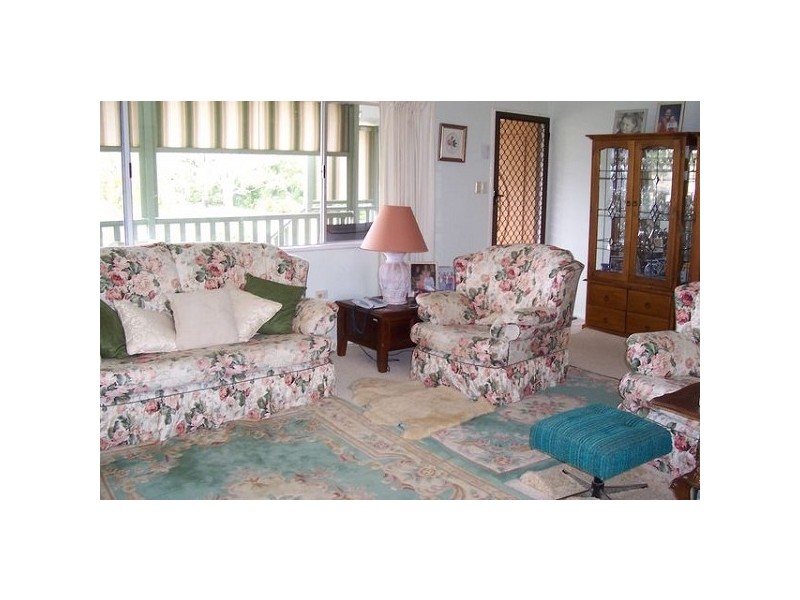 8 Crofton Street, Bowen QLD 4805