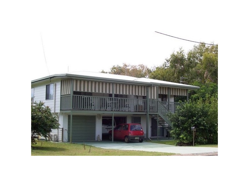 8 Crofton Street, Bowen QLD 4805