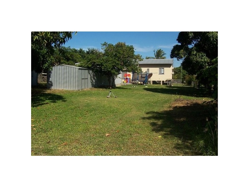 122 Powell Street, Bowen QLD 4805