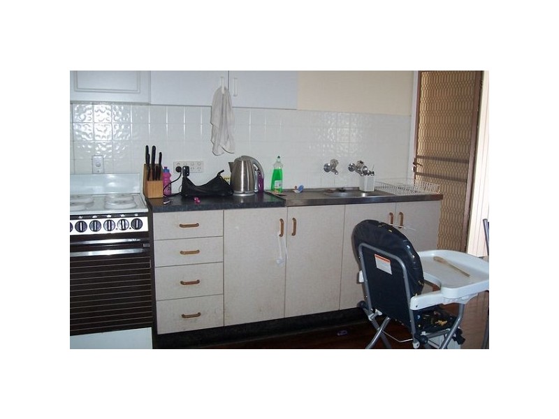 122 Powell Street, Bowen QLD 4805