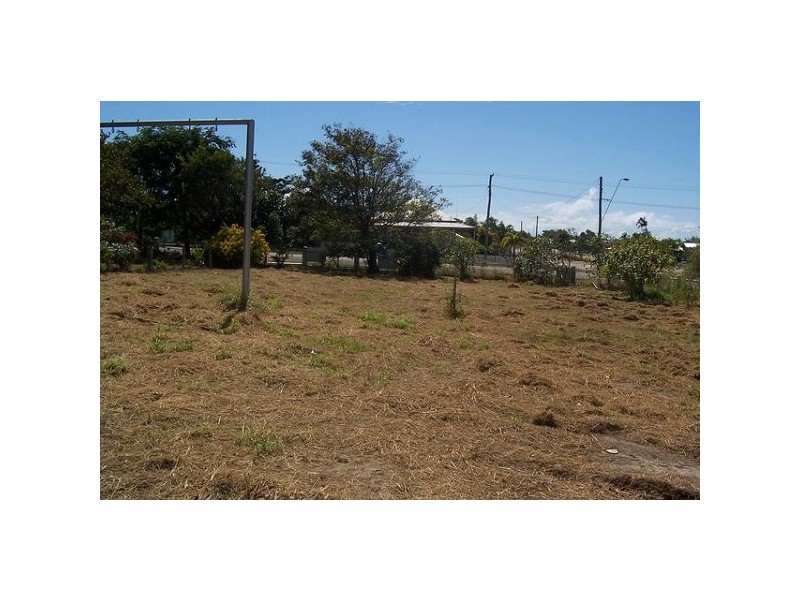 27a Leichhardt Street, Bowen QLD 4805