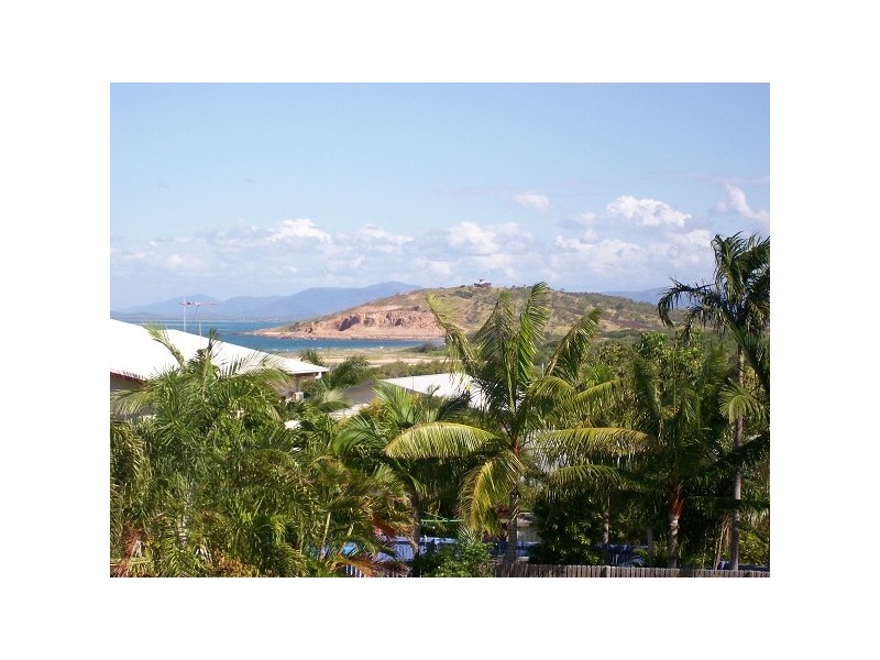 2 Avicennia Street, Bowen QLD 4805