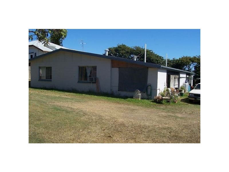 1 Bunting Street, Bowen QLD 4805