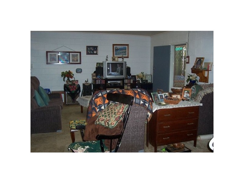 1 Bunting Street, Bowen QLD 4805