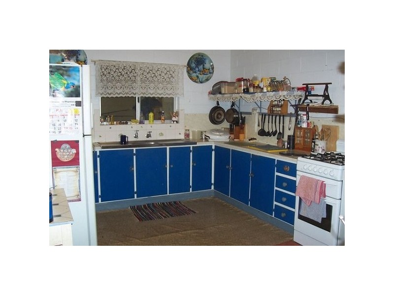 1 Bunting Street, Bowen QLD 4805