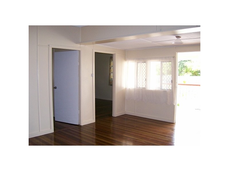 6 Bull Crescent, Bowen QLD 4805