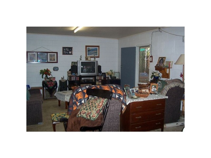 1 Bunting Street, Bowen QLD 4805