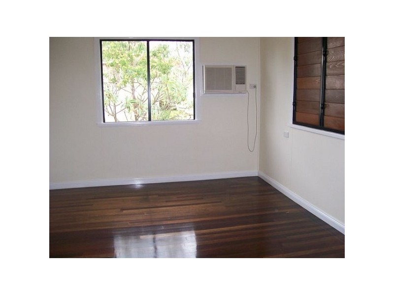 18 Gilbert Street, Bowen QLD 4805