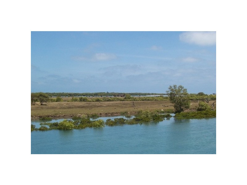 9 Creek Street, Bowen QLD 4805