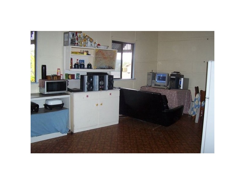 4 Belgravia Road, Bowen QLD 4805