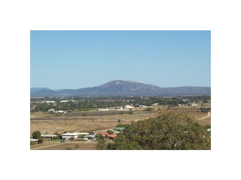 30 Tynwald Avenue, THE HILL, Bowen QLD 4805