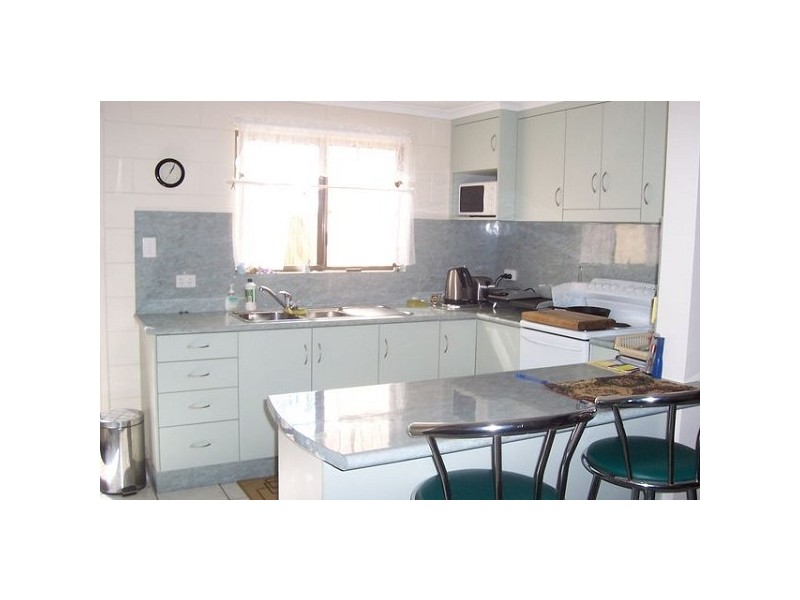 7/2a Powell Street, Bowen QLD 4805