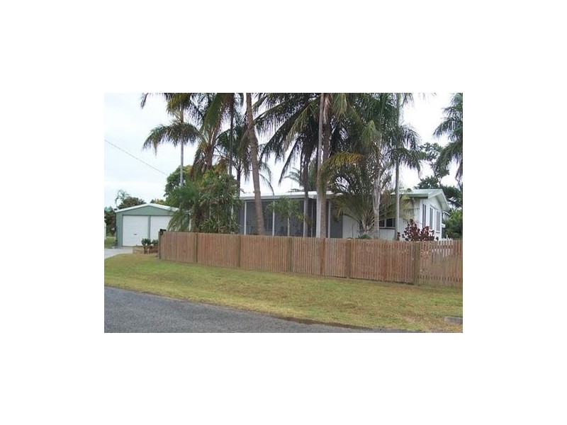 8 Jilletts Road, Bowen QLD 4805