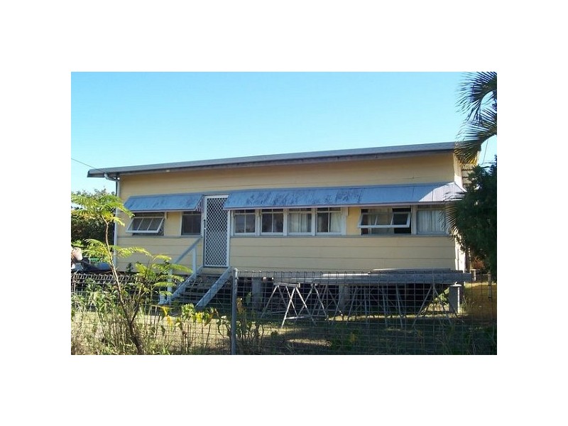 120 Powell Street, Bowen QLD 4805